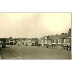 78.POIX.LA PLACE DE LA REPUBLIQUE.CPSM