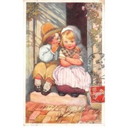 Illustrateur - n°81045 - Garçon chuchotant à l'oreille d'une fillette, les deux assis sur un pas de porte