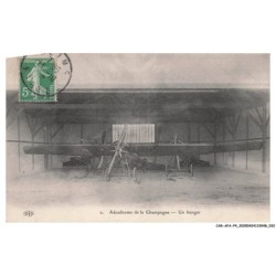 CAR-AFAP4-0210-AVIATION - Aerodrome de la Champagne - Un Hangar
