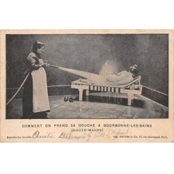 52-AM22318.Bourbonne les Bains.comment on prend sa douche