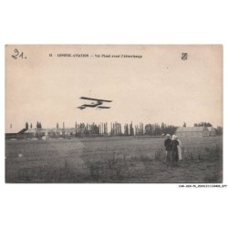 CAR-ADXP6-0299-AVIATION - LONGVIC-AVIATION - VOL PLANE AVANT L'ATTERRISSAGE