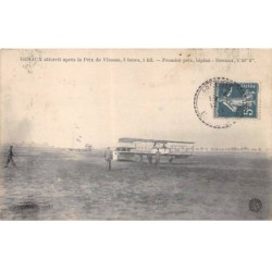 AVIATION - SAN36270 - Renaux atterrit après le Prix de vitesse - Premier prix, biplan