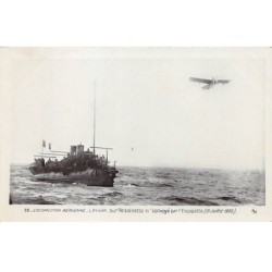 AVIATION - SAN50972 - Locomotion Aérienne - Latham - Sur Antoinette VI convoyé par l'Escopette - 13 Juillet 1909