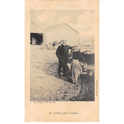 Aviation - n°77561 - Gabillan (Voisin) près d'une voiture