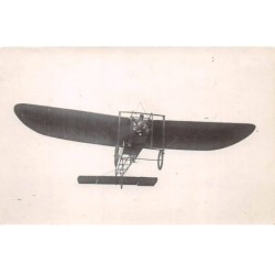 Aviation - n°90744 - Blériot dans un avion le 25 juillet 1909 - Carte photo