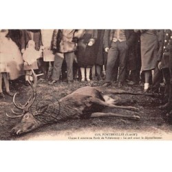 CHASSE - SAN37959 - Fontenailles - Chasse à courre en Forêt de Villefermoy - Le cerf avant le dépouillement