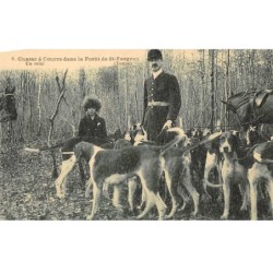 CHASSE - SAN37894 - Chasse à courre dans la forêt de St Fargeau - Un Relai
