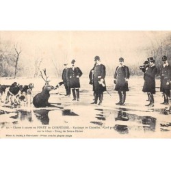 CHASSE - SAN37905 - Chasse à courre en forêt de Compiègne - Equipage de Chézelle - Cerf pris sur la glace