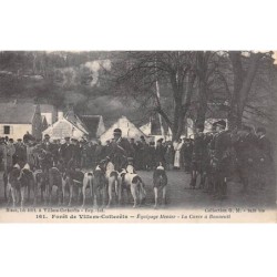 CHASSE - SAN37889 - Forêt de Villers Cotterêts - Equipage Menier - La Curée à Bonneuil