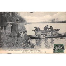 CHASSE - SAN37846 - Chasse à courre en Forêt de Fontainebleau - Le Cerf dagué en Scène et sorti de l'Eau