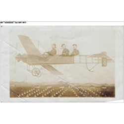 CAR-ABYP11-0678-AVIATION - trois militaires dans un avions - vendu en l'état - cp photo