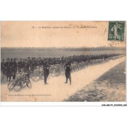 CAR-ABCP7-0582 - CYCLISME - LE BATAILLON CYCLISTE EN RESERVE - EN ATTENDANT LES ORDRES