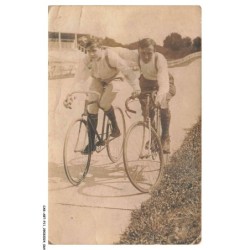 CAR-ABTP11-0849-SPORT - CYCLISME - Deux cyclistes - CARTE PHOTO