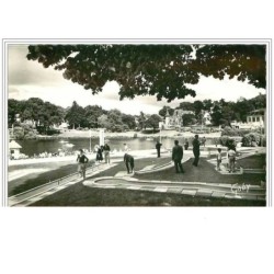 GOLF.BAGNOLES DE L'ORNE.LE GOLF MINIATURE ET LE LAC.CPSM.