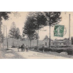 76 - n°111525 - Héricourt-en-Caux - La Route d'Yvetot et l'Usine du service des eaux