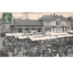 76. n°205969. fauville. la place du marché