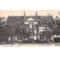 76. n°206017. badouville. la mairie