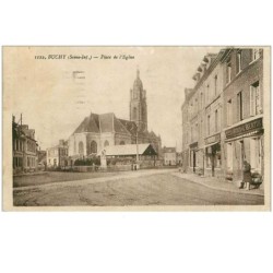 76.BUCHY.n°13577.PLACE DE L'EGLISE.MANQUES