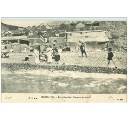 76.MESNIL-VAL.n°13541.EN ATTENDANT L'HEURE DU BAIN