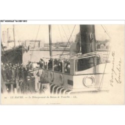 CAR-ABOP6-0478-76 - LE HAVRE - Le débarquement du bateau de trouville