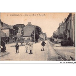 CAR-AABP9-76-0695 - GUEURES - Entrée par la route de bacqueville