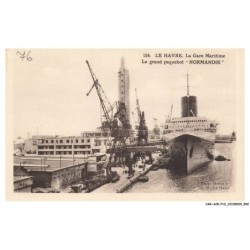 CAR-ACRP12-0739-76 - LE HAVRE - La gare maritime - Le grand paquebot normandie