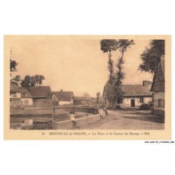 CAR-ACWP2-0067-76 - BERNEVAL-LE-GRAND - La mare et le centre du bourg