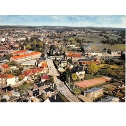 76 . n° 200748 . GOURNAY EN BRAY . VUE GENERALE .  CPSM . 14,5 X 10,5