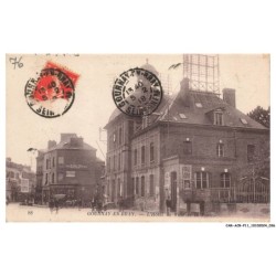 CAR-ACRP11-0643-76 - GOURNAY-EN-BRAY - L'hotel de ville et la poste