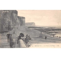 76  .  n° 202688    .   MESNIL - VAL  .LES FALAISES ET LA PLAGE