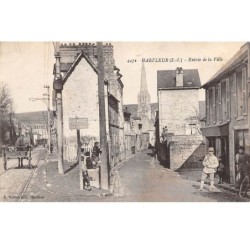 76 .n° 108903 . harfleur . attelage .entree de la ville .