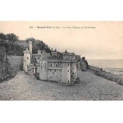 76 - MESNILVAL - SAN26166 - Le Petit Château de Pierrefonds