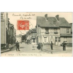 76.PAVILLY.n°17536.LA RUE DELALANDE ET LA PLACE VARIN