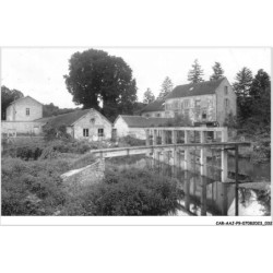 CAR-AAJP9-77-0801 - JOUY-SUR-MORIN - Barrage à Racine et l'Ouvroir