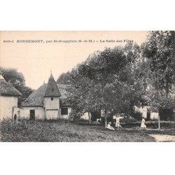77 - ROUGEMONT - SAN25895 - La salle des Fêtes
