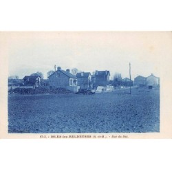 77-AM22421.Isles les Meldeuses.Rue du bac
