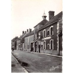 77 - SAN61219 - TOUSSON - La Mairie - Les Ecoles - Mignon 3990 - CPSM 10x15 cm
