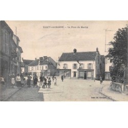 77. n°56406.saacy sur marne.la place du maché