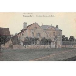 77. n° 104555 . coulommes .l ancienne mairie et les ecoles .