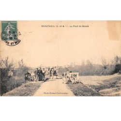 77. n° 104486 . beautheil .le pont de nivete .attelage .