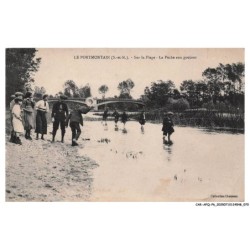 CAR-AFQP6-0323-77 - LE PORTMONTAIN - Sur la plage - La peche aux goujons