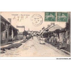 CAR-AAGP8-77-0717 - TOUQUIN - Rue de Lureau