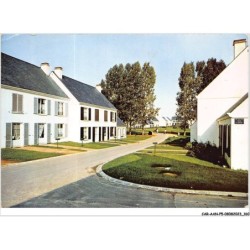 CAR-AANP5-77 CPSM-0447 - VERT-SAINT-DENIS - Grand village - 15x10cm