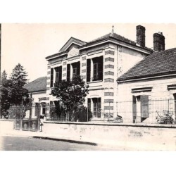 77 - SAN62140 - LES ORMES SUR VOULZE - La Mairie - CPSM 10x15 cm