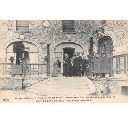 77. n° 105101 .pont aux dames couilly .maison de retraite des artistes dramatiques .le president carre .