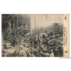 CAR-ACHP7-0425-92 - Accident de l'usine renault a BILLANCOURT - 13 juin 1917