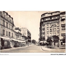 CAR-AAVP7-92-0484 - COLOMBES - Seine - L'avenue de l'agent-sarre