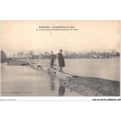 CAR-AAVP8-92-0487 - COLOMBES - Inondations de 1910 - Le boulevard d'achères coupé par les eaux
