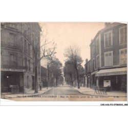 CAR-AADP11-92-0951 - LA GARENNES COLOMBES - Rue de sartoris prise de la rue Voltaire