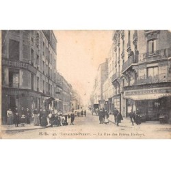 92.AM17700.Levallois Perret.N°43.Rue des frères Herbert